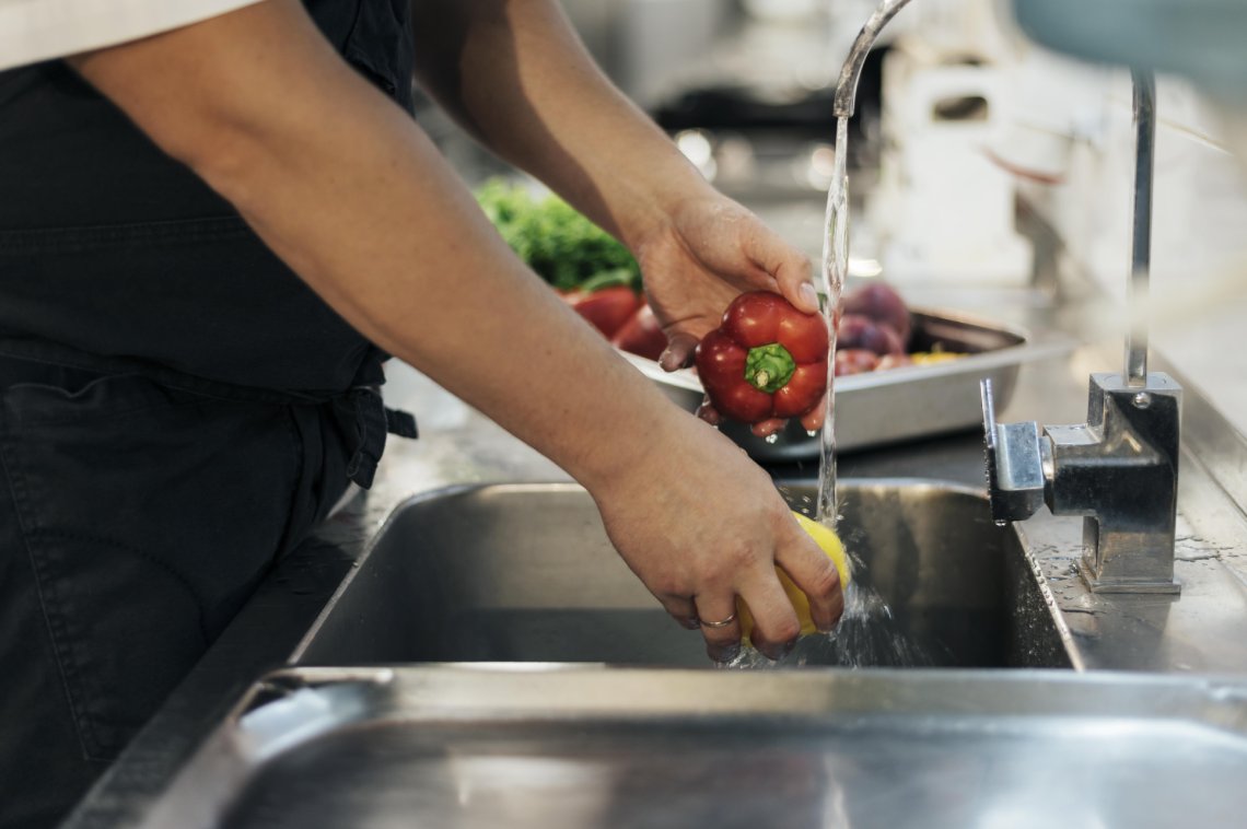 Jaką rolę odgrywa system wody w restauracjach?